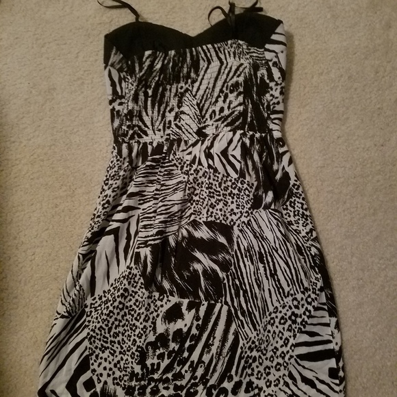 Bcbg Generation Strapless Dress - Picture 3 of 3